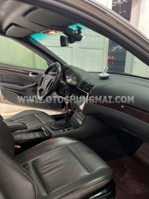 Xe BMW 3 Series 325i
