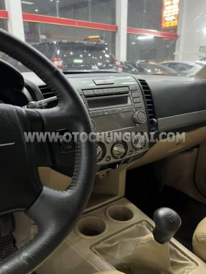 Xe Ford Everest 2.5L 4x2 MT