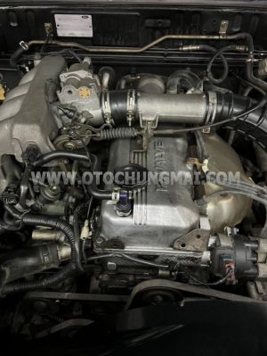 Xe Ford Everest 2.6L 4x2 MT