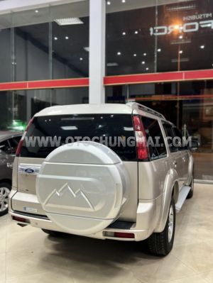 Xe Ford Everest 2.5L 4x2 MT