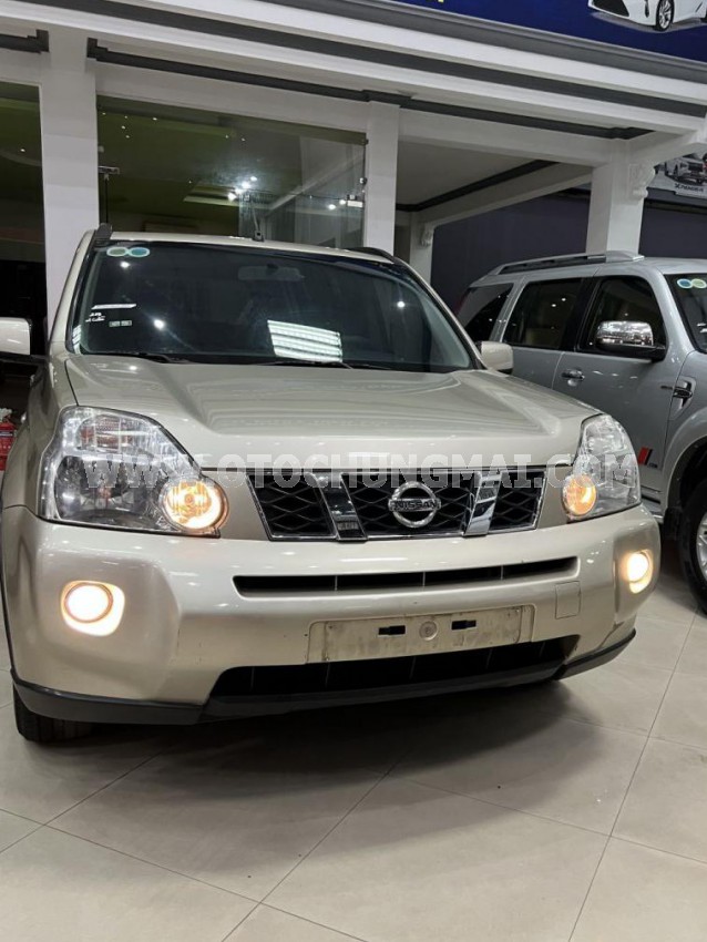 Nissan X trail 2.5 AT
