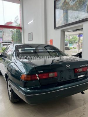 Xe Toyota Camry GLi 2.2