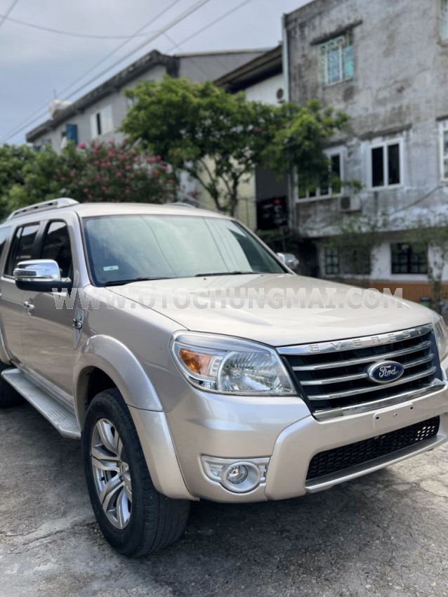 Ford Everest 2.5L 4x2 MT