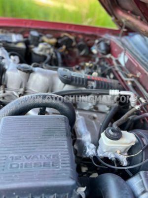 Xe Ford Everest 2.5L 4x2 MT