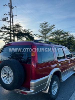 Xe Ford Everest 2.5L 4x2 MT