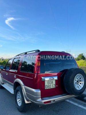 Xe Ford Everest 2.5L 4x2 MT