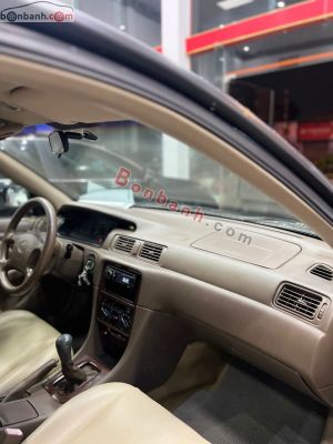 Xe Toyota Camry GLi 2.2