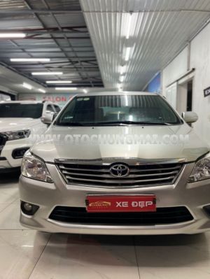 Toyota Innova-2.0V