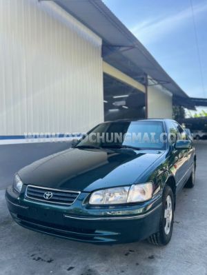 Xe Toyota Camry GLi 2.2