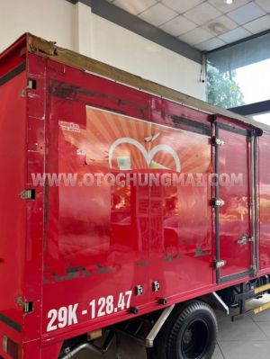 Xe Isuzu QKR QMR77HE4 Thùng Kín