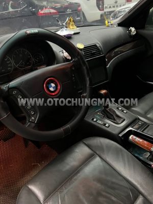 Xe BMW 3 Series 325i