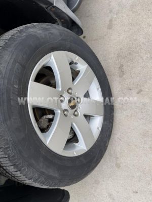 Xe Chevrolet Captiva LS 2.4 MT