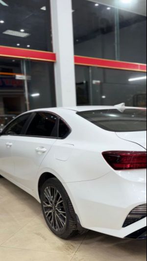 Xe Kia K3 Premium 1.6 AT