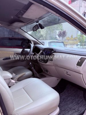 Xe Toyota Innova 2.0E