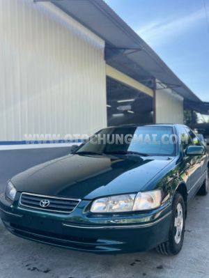 Xe Toyota Camry GLi 2.2