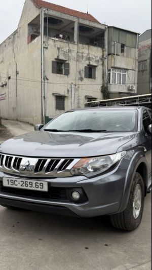 Mitsubishi Triton 4x2 AT