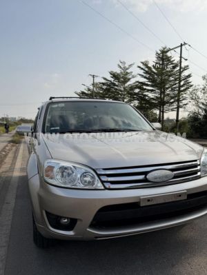 Xe Ford Escape XLT 2.3L 4x4 AT