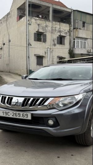 Mitsubishi Triton 4x2 AT