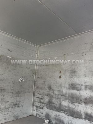 Xe Isuzu QKR QMR77HE4 Thùng Kín