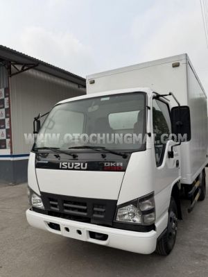 Xe Isuzu QKR QMR77HE4 Thùng Kín