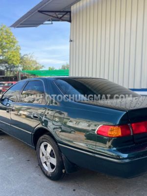 Xe Toyota Camry GLi 2.2