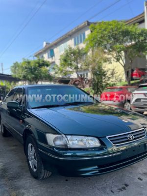 Xe Toyota Camry GLi 2.2