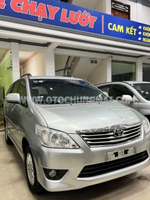 Xe Toyota Innova 2.0V