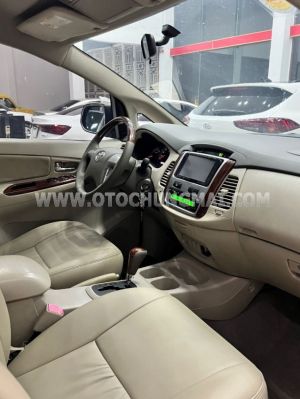 Xe Toyota Innova 2.0V