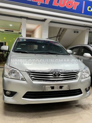 Xe Toyota Innova 2.0V