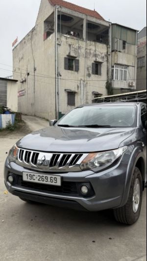 Mitsubishi Triton 4x2 AT
