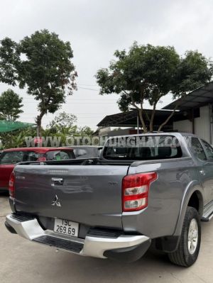 Xe Mitsubishi Triton 4x2 AT