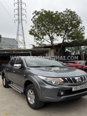 Xe Mitsubishi Triton 4x2 AT