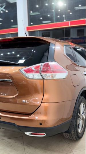 Xe Nissan X trail 2.0 SL 2WD