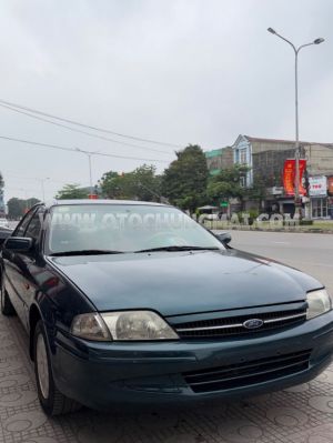 Xe Ford Laser Deluxe 1.6 MT