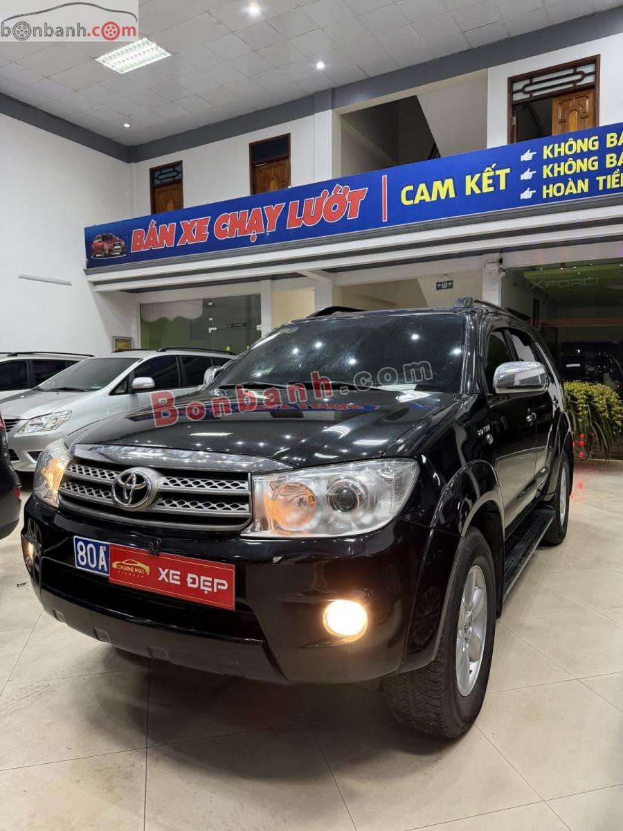 Xe Toyota Fortuner 2.7V 4x4 AT