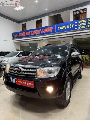 Toyota Fortuner 2.7V 4x4 AT