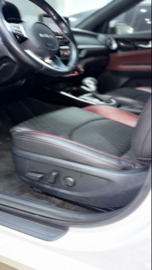 Xe Kia K3 Premium 1.6 AT