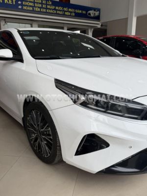 Kia K3 Premium 1.6 AT