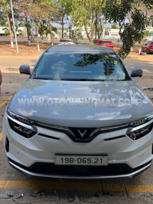 VinFast VF8 Eco AWD
