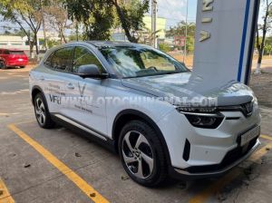 Xe VinFast VF8 Eco AWD