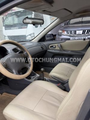 Xe Ford Laser Deluxe 1.6 MT