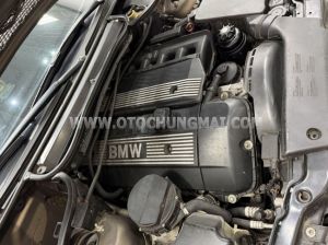 Xe BMW 3 Series 325i