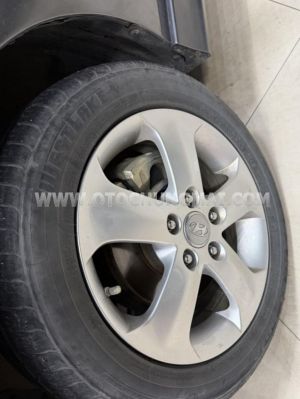 Xe Hyundai Avante 1.6 AT
