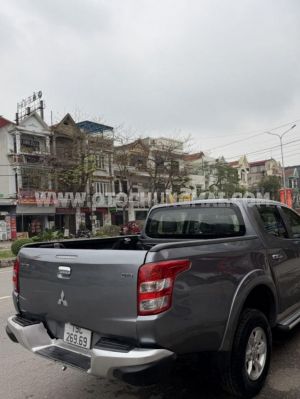 Xe Mitsubishi Triton 4x2 AT