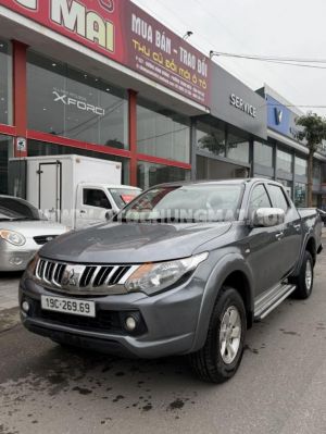 Xe Mitsubishi Triton 4x2 AT