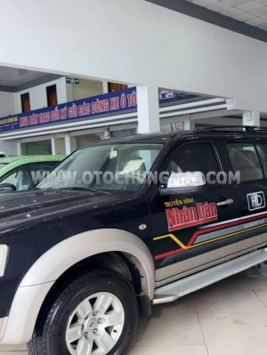 Xe Ford Everest 2.5L 4x4 MT