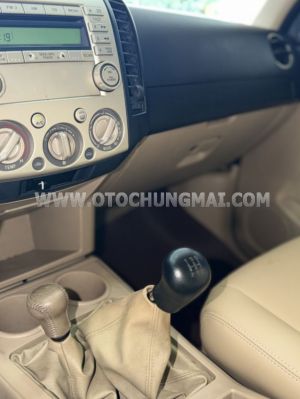 Xe Ford Everest 2.5L 4x4 MT