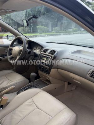 Xe Ford Laser GHIA 1.8 AT