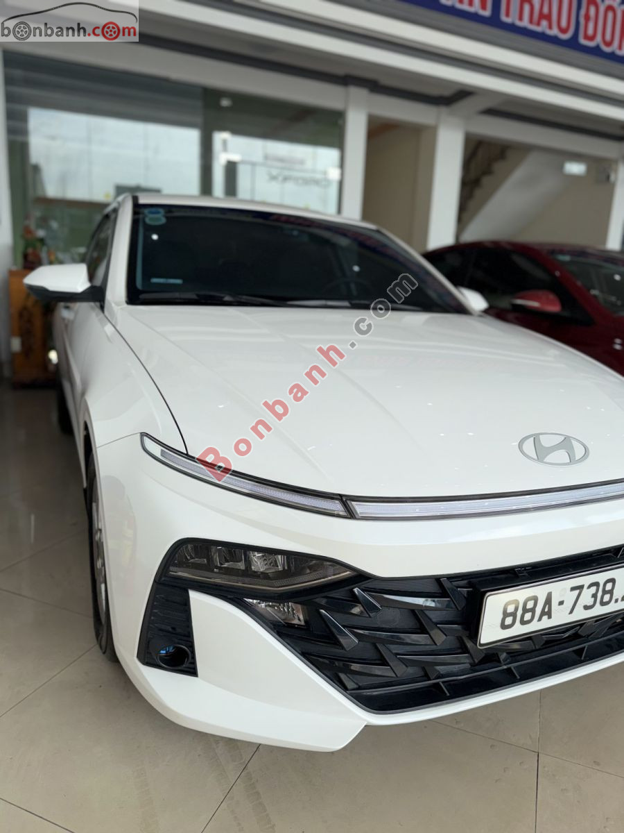Xe Hyundai Accent Đặc biệt 1.5 AT