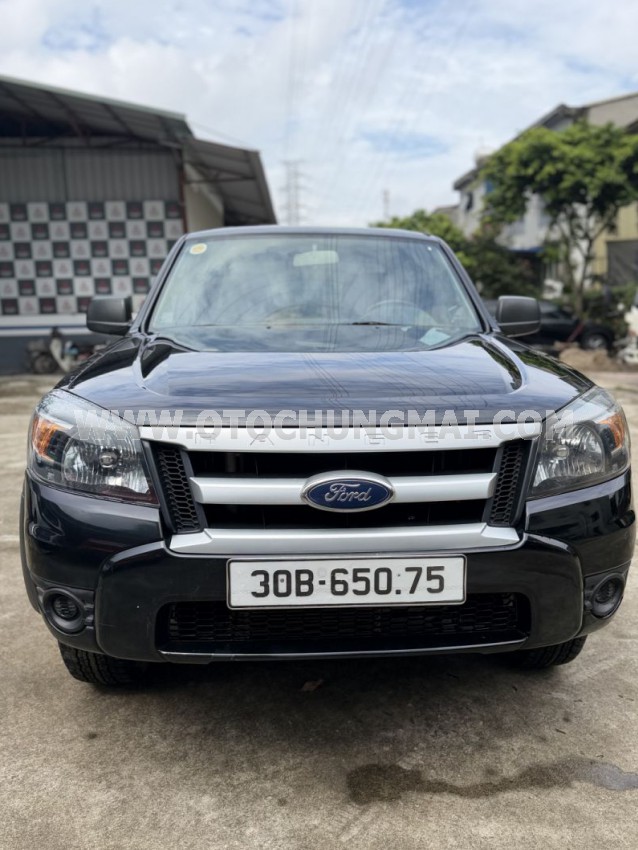 Xe Ford Ranger XL 2.5L 4x2 MT